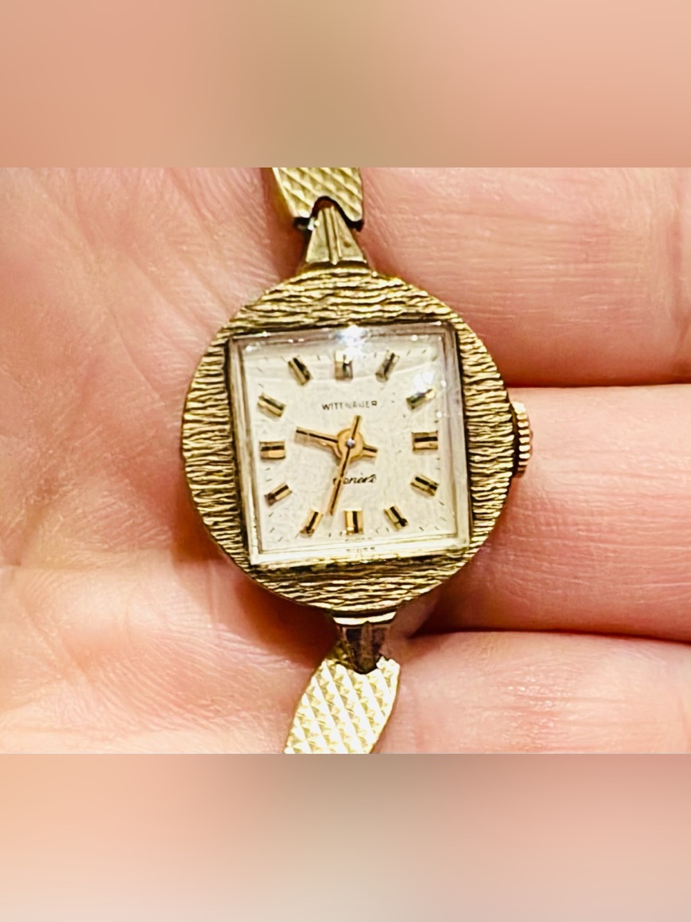 Vintage Wittnauer Geneve Swiss Women's Manual Wind Watch 10k Gold